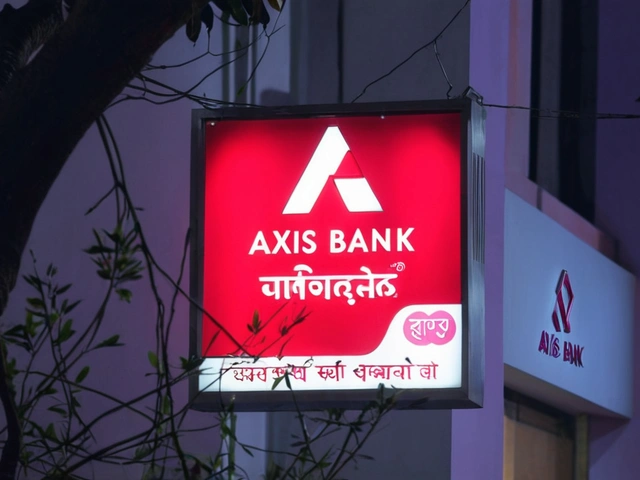 Axis Bank शेयर मूल्य Q1 परिणामों के बाद 5% से अधिक गिरा: क्या आपको यह गिरावट खरीदनी चाहिए?